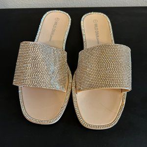 Wild Diva Womens Jelly flip Flop Rhinestone Slippers Sandals - Size 7